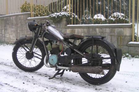 vlastní moto
