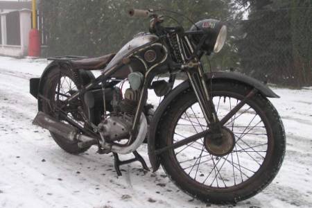 vlastní moto